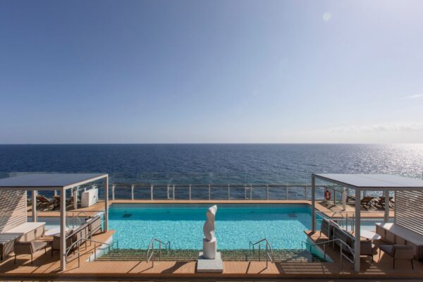 img-ec-silversea-auck-melb-nova-pool