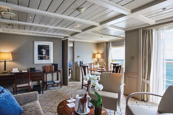 img-ec-silversea-dub-cop-suite
