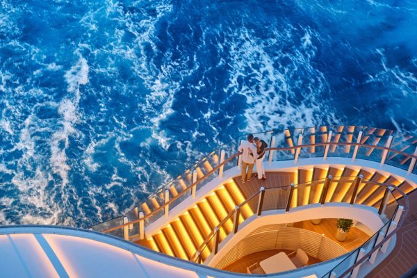 img-ec-silversea-ray