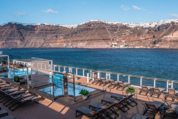 img-ec-silversea-silver ray-top-deck